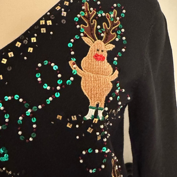 Festive Black Reindeer Sweater Size Large EUC - Picture 3 of 12